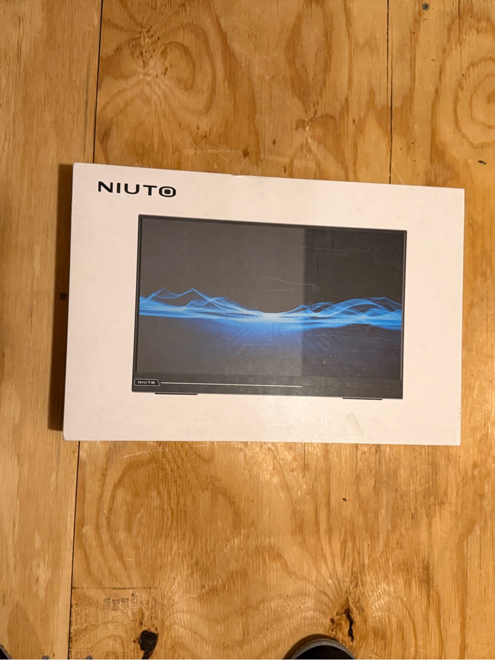 Niuto Portable Monitor - Black with Blue Display Accent